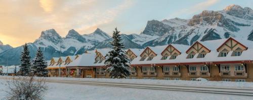 Canmore Inn & Suites